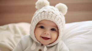 Bebé com gorro